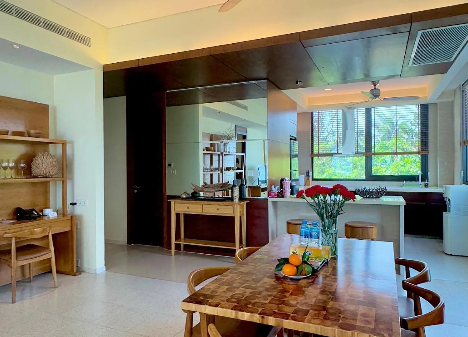 Luxury Beach Apartments Located In 5-Stars Resort - Free Use Of Resort'S Facilities Da Nang
