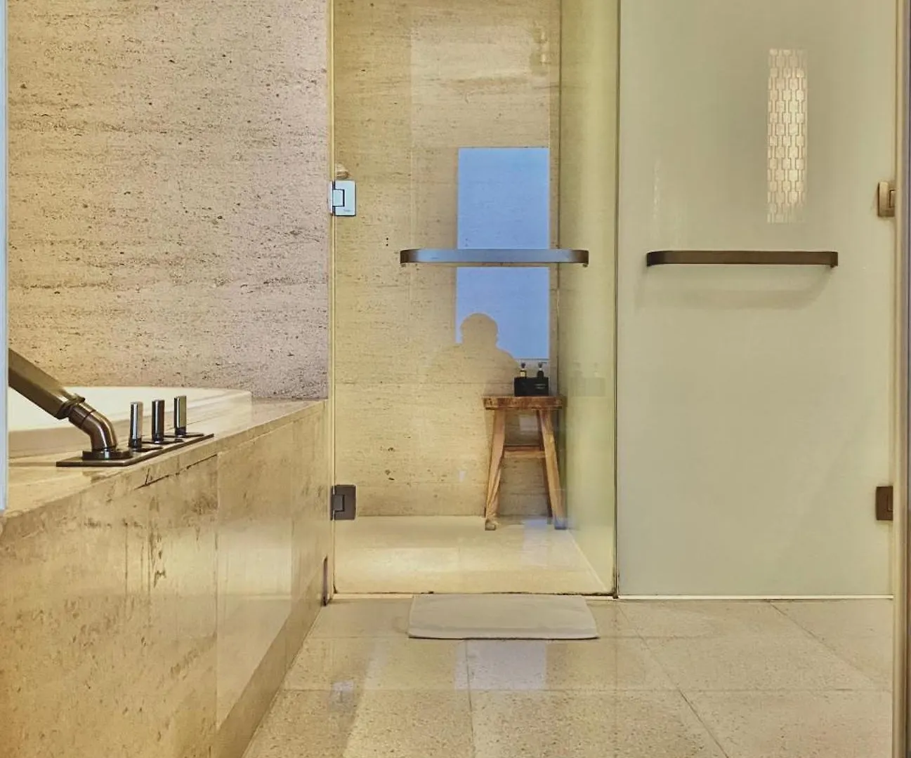 Luxury Beach Apartments Located In 5-Stars Resort - Free Use Of Resort'S Facilities Da Nang 0*,  Vietnam