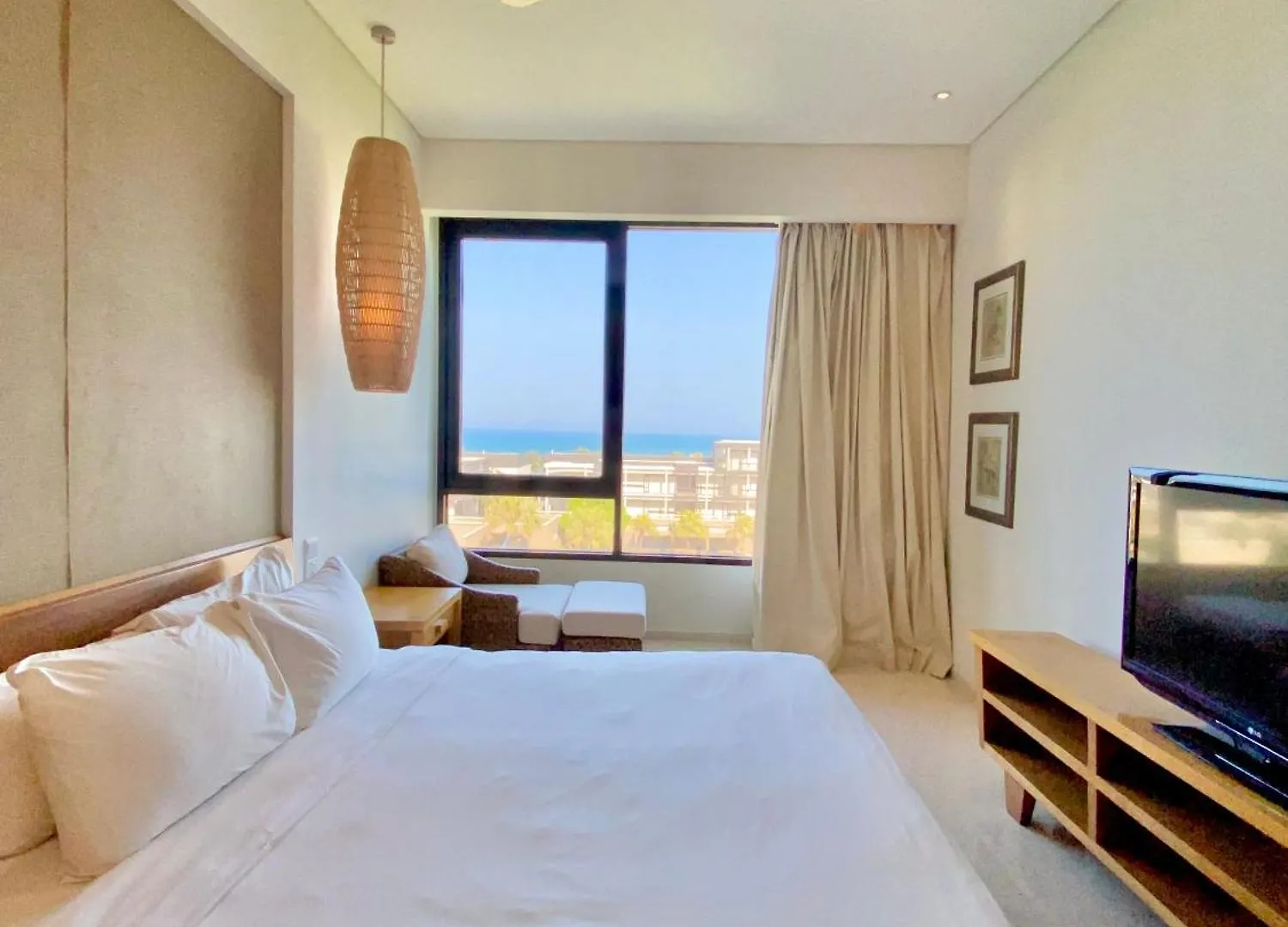 Luxury Beach Apartments Located In 5-Stars Resort - Free Use Of Resort'S Facilities Da Nang 0*,  Vietnam