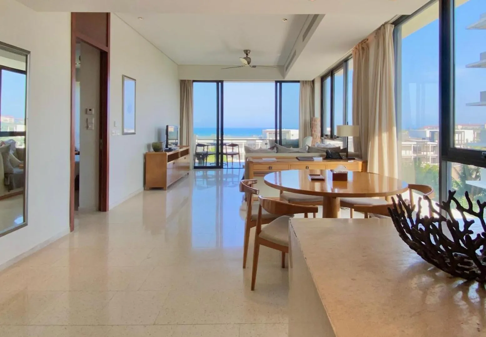 Luxury Beach Apartments Located In 5-Stars Resort - Free Use Of Resort'S Facilities Da Nang 0*,  Vietnam