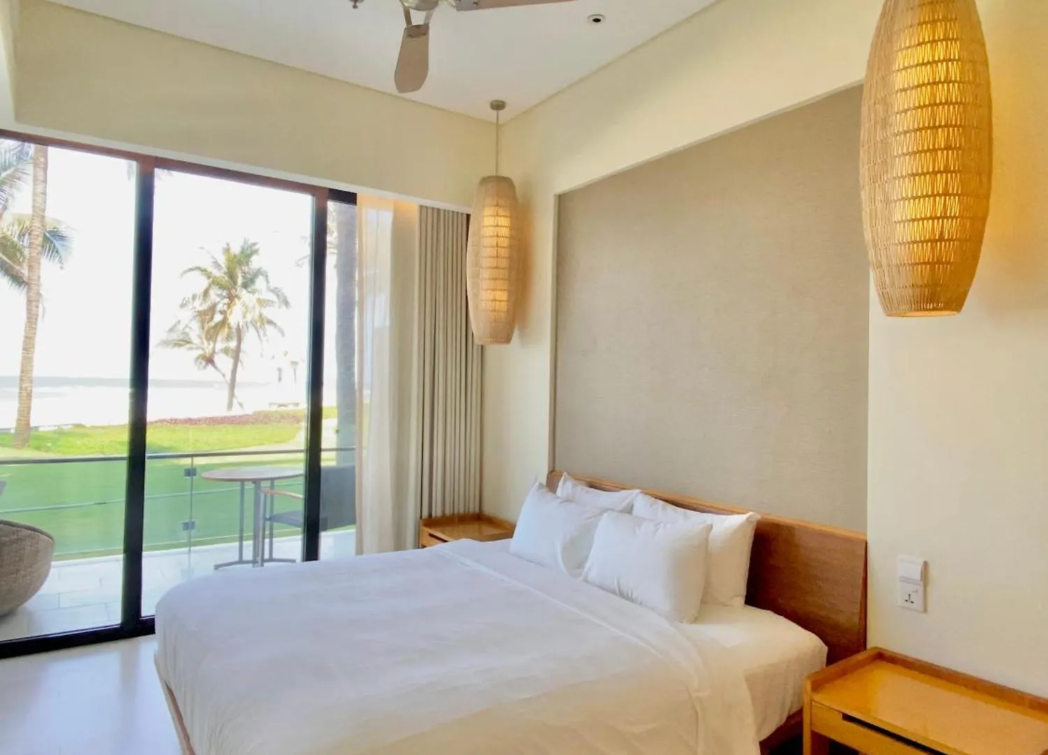 Luxury Beach Apartments Located In 5-Stars Resort - Free Use Of Resort'S Facilities Da Nang 0*,