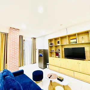 Tina House Apartment